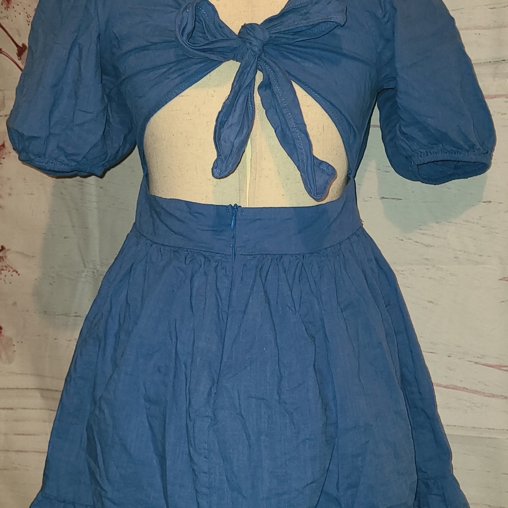 Dress - Picture 9 of 10